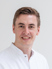 Dr. Marc Strinitz 5 kB